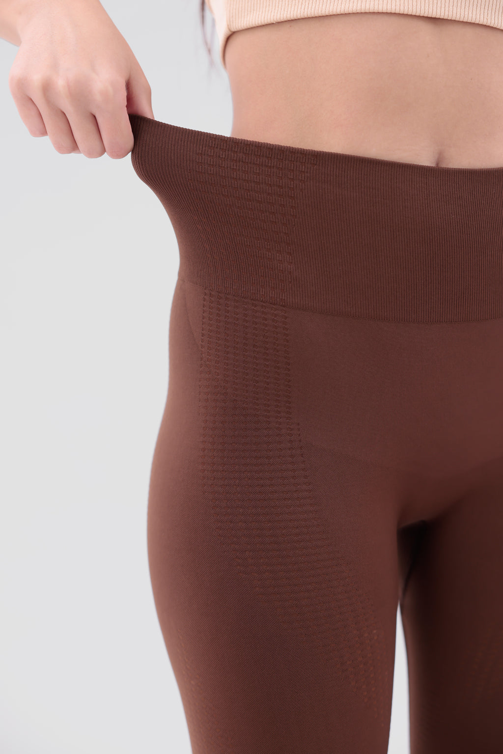 Toparlayıcı Yüksek Bel Seamless Spor Tayt – Push Up Etkili & Nefes Alabilir