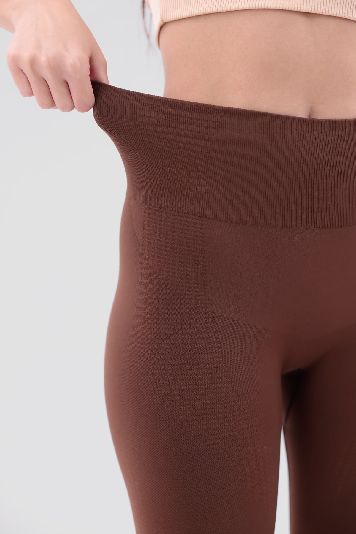 Toparlayıcı Yüksek Bel Seamless Spor Tayt – Push Up Etkili & Nefes Alabilir
