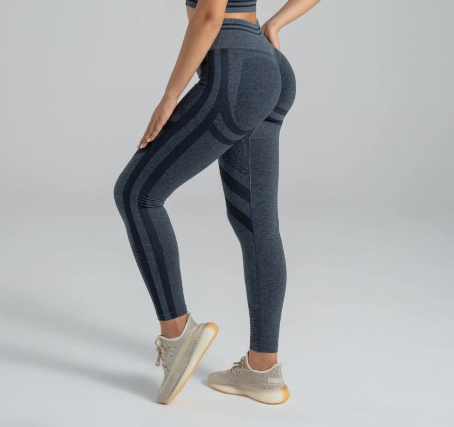 FlexForm™ Premium Seamless Push-Up Leggings. Free Shipping | Easy Returns | True to Size