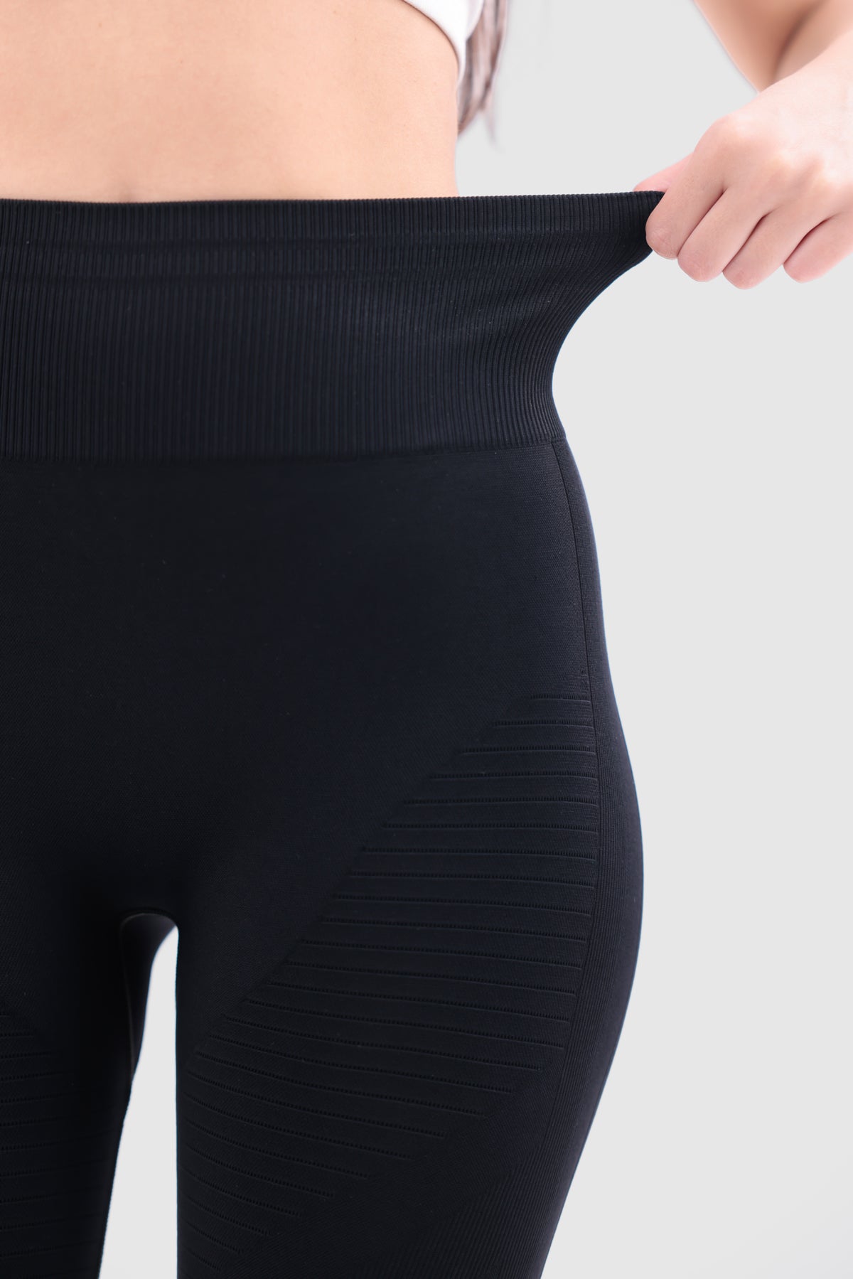 Toparlayıcı Yüksek Bel Seamless Spor Tayt – Push Up Etkili & Nefes Alabilir