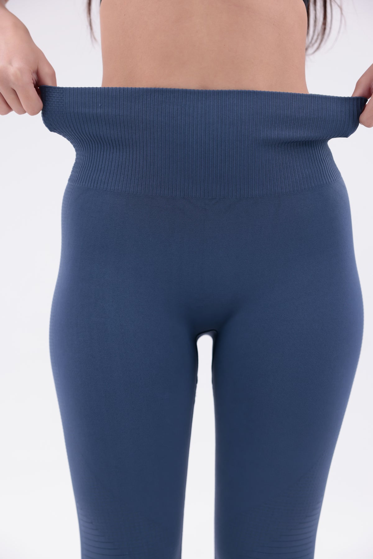 Toparlayıcı Yüksek Bel Seamless Spor Tayt – Push Up Etkili & Nefes Alabilir