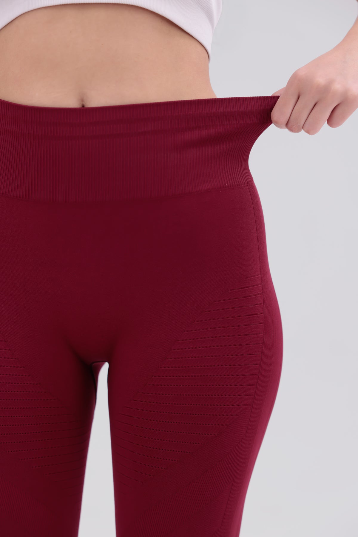 Toparlayıcı Yüksek Bel Seamless Spor Tayt – Push Up Etkili & Nefes Alabilir