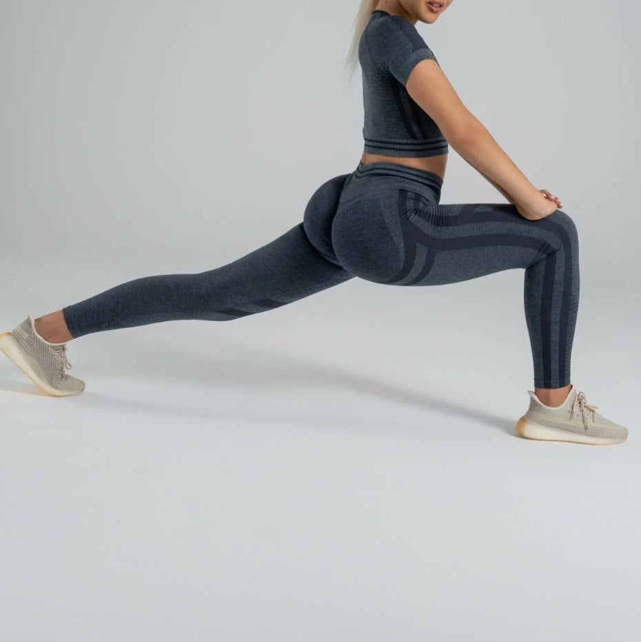 FlexForm™ Premium Seamless Push-Up Leggings. Free Shipping | Easy Returns | True to Size