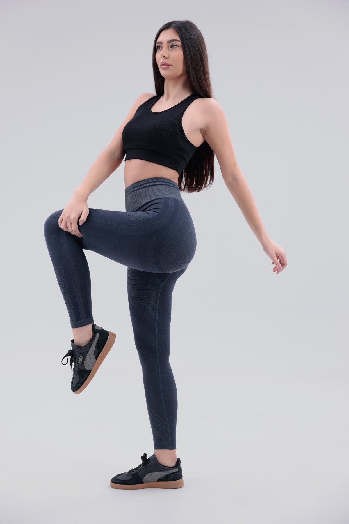 Toparlayıcı Yüksek Bel Seamless Spor Tayt – Push Up Etkili & Nefes Alabilir