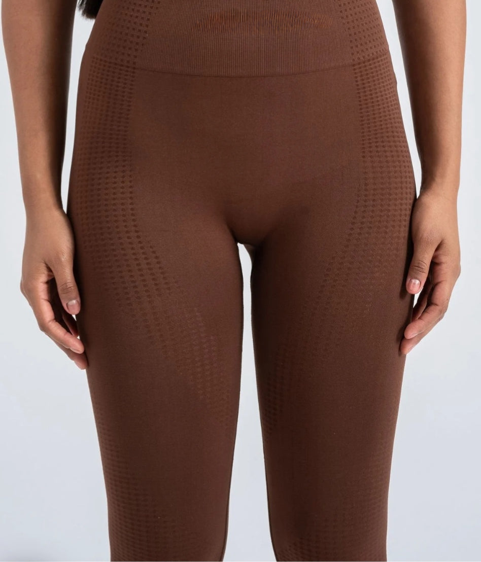 FlexForm™ Premium Seamless Push-Up Leggings. Free Shipping | Easy Returns | True to Size